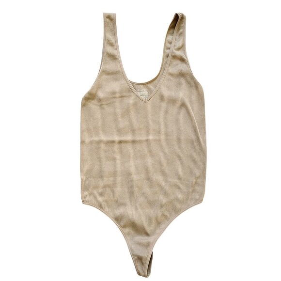 Colsie Women's Seamless Scoop Ribbed Bodysuit Beige Tan Med Basic Layering - Picture 1 of 7